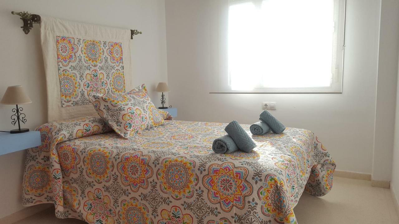 Apartamentos Coralba - Duplex Bahia De Cadiz سان فرناندو المظهر الخارجي الصورة
